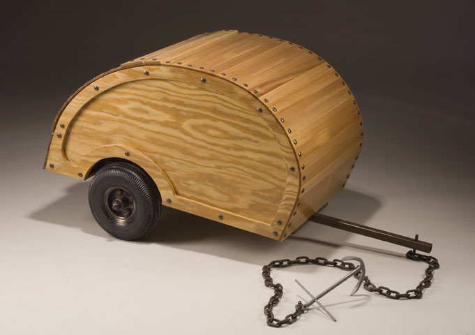 Christopher Robbins: The Trailer that Thinks its a Boat (2006)