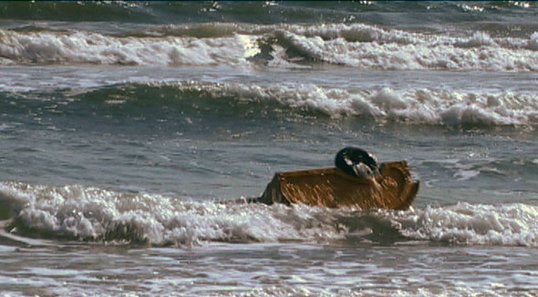 Christopher Robbins: The Trailer that Thinks its a Boat (2006)